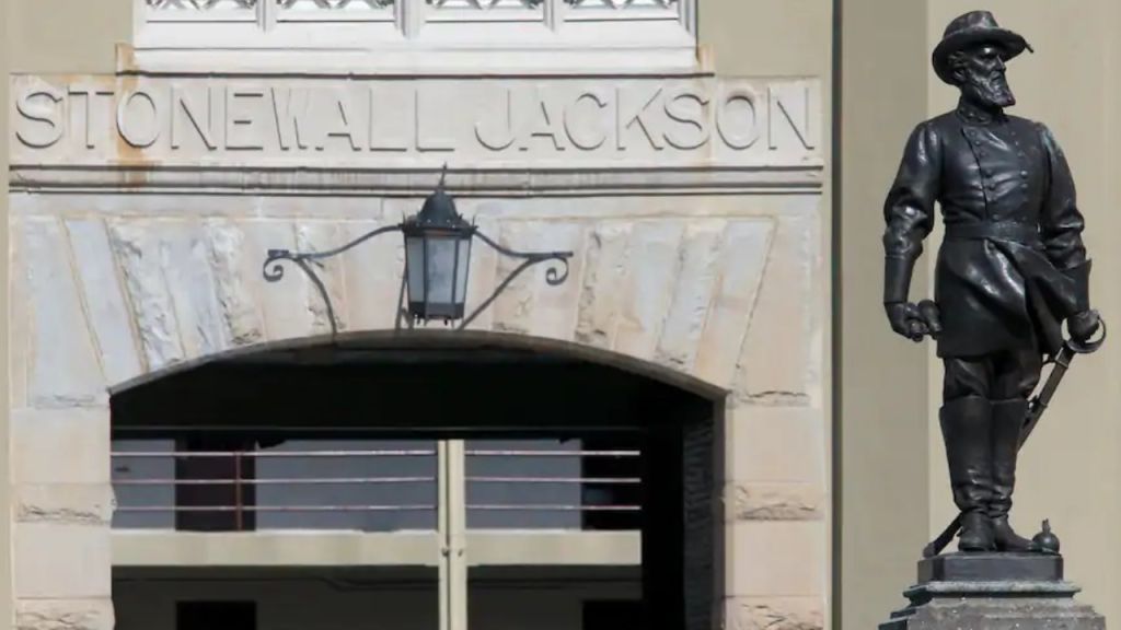 VMI removes Stonewall Jackson statue