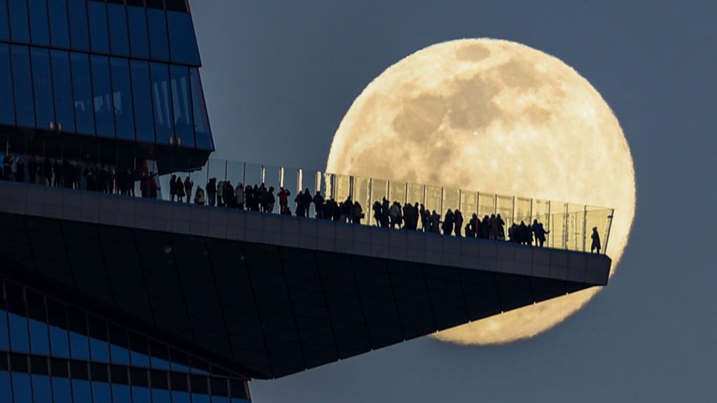 Photos: Snow Moon 2022 brightens the night sky