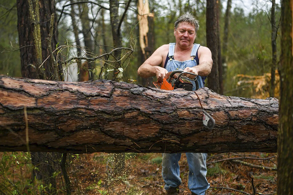Photos: Tornadoes, severe storms batter Southern states