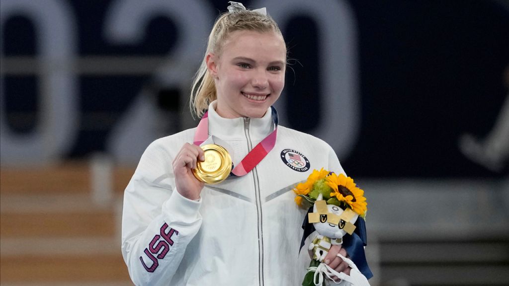 Photos: Jade Carey wins gold in floor exercise final at Tokyo Olympics