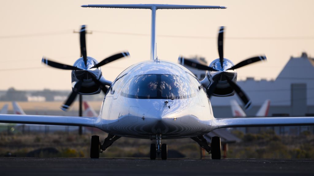 First all-electric commuter airplane takes to the skies