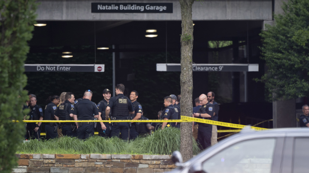 Photos: Tulsa, Oklahoma, shooting leaves 5 dead, including gunman