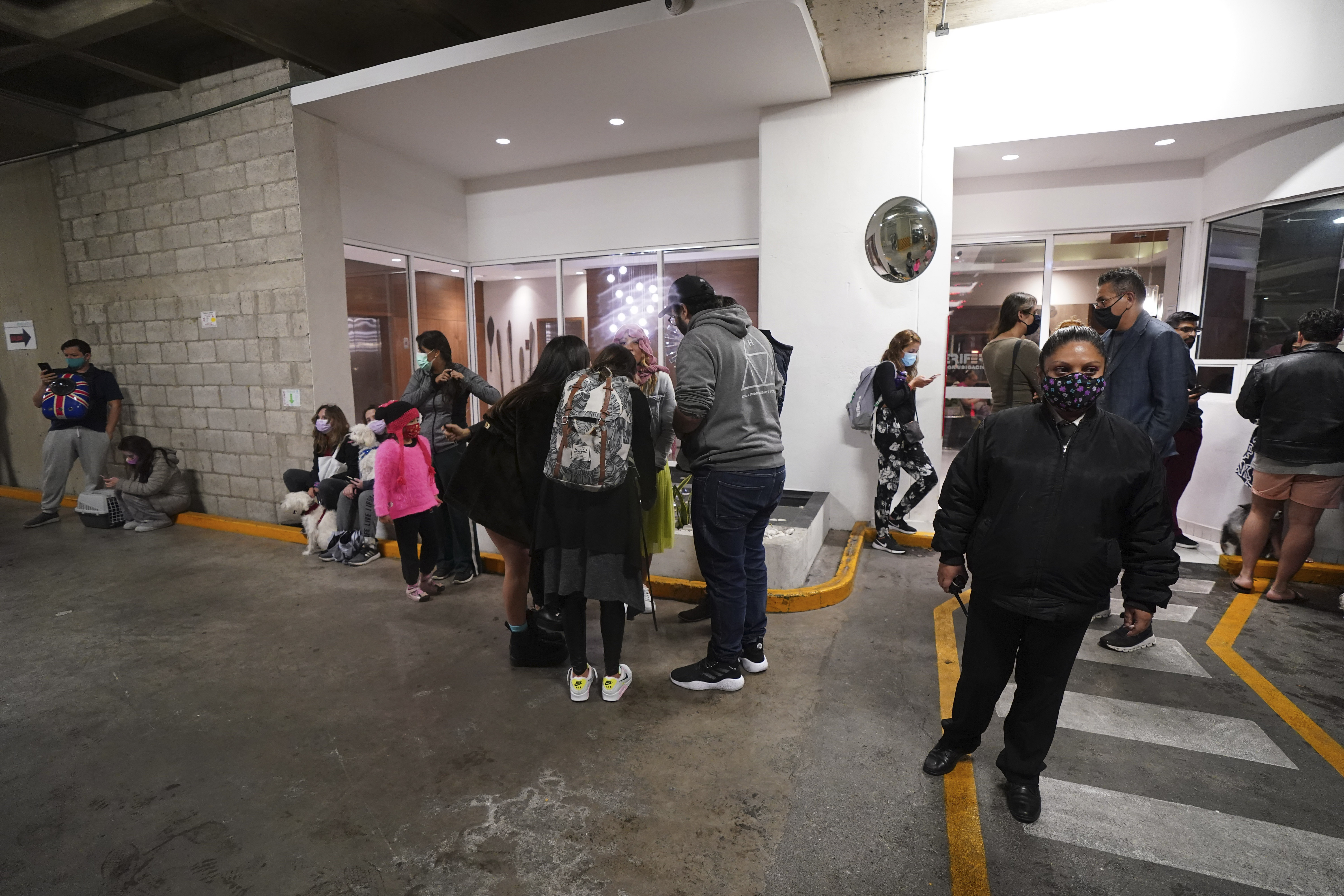 Photos: Magnitude 7 earthquake strikes near Acapulco, Mexico