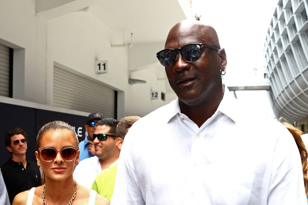 Michael Jordan catches 24-pound fish off North Carolina coast