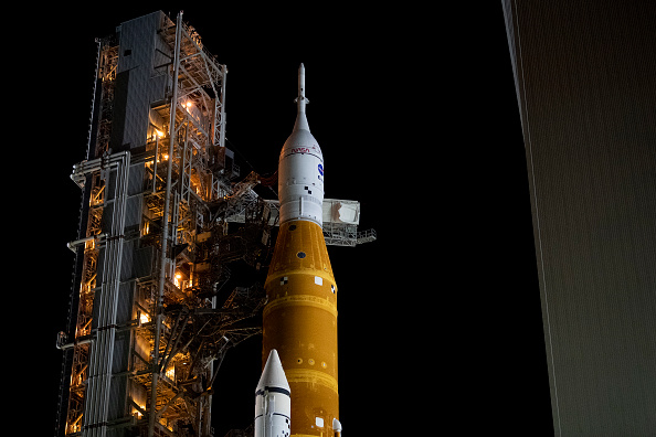 Photos: NASA's Artemis I moon rocket arrives at launch pad