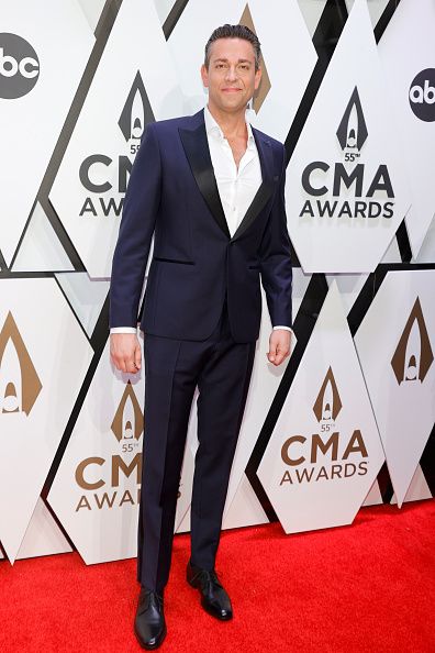 Photos: CMA Awards 2021 red carpet looks