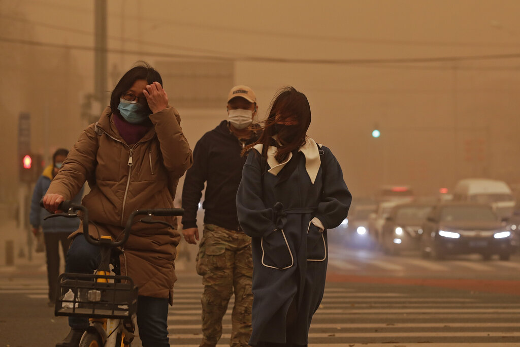 Worst sandstorm in a decade sweeps across China