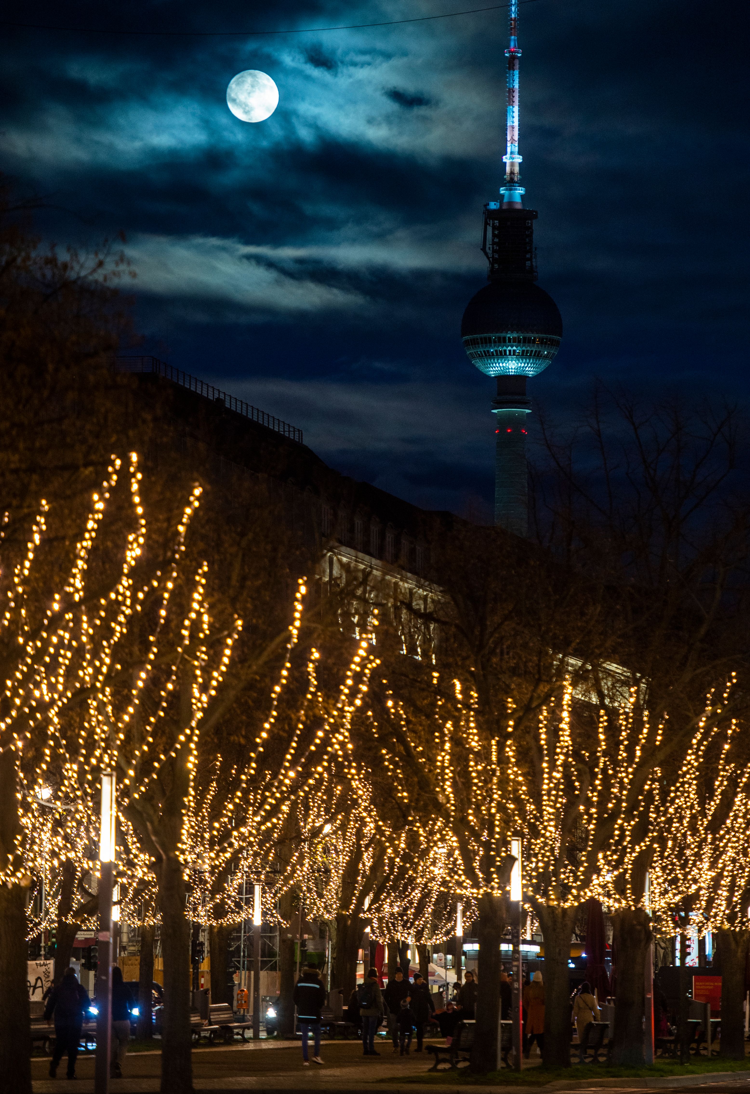 Photos: Beaver Moon 2020 shines in the night sky, coincides with penumbral lunar eclipse