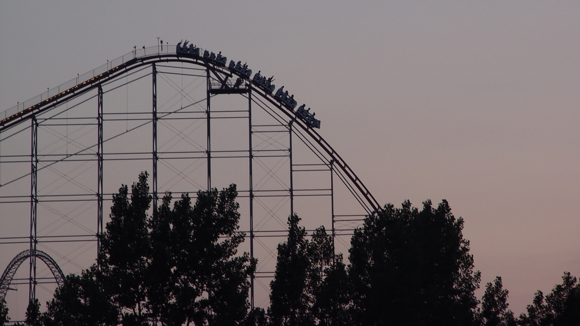 Cedar Point roller coaster stalls