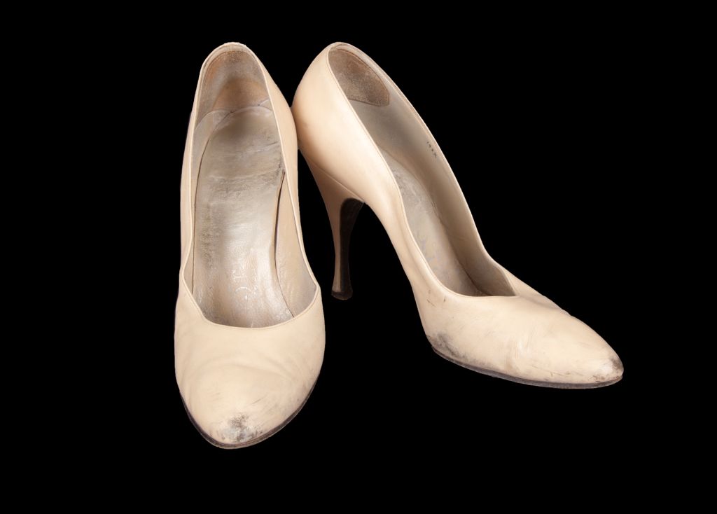 Photos: Treasures for sale in “Hollywood Legends” auction