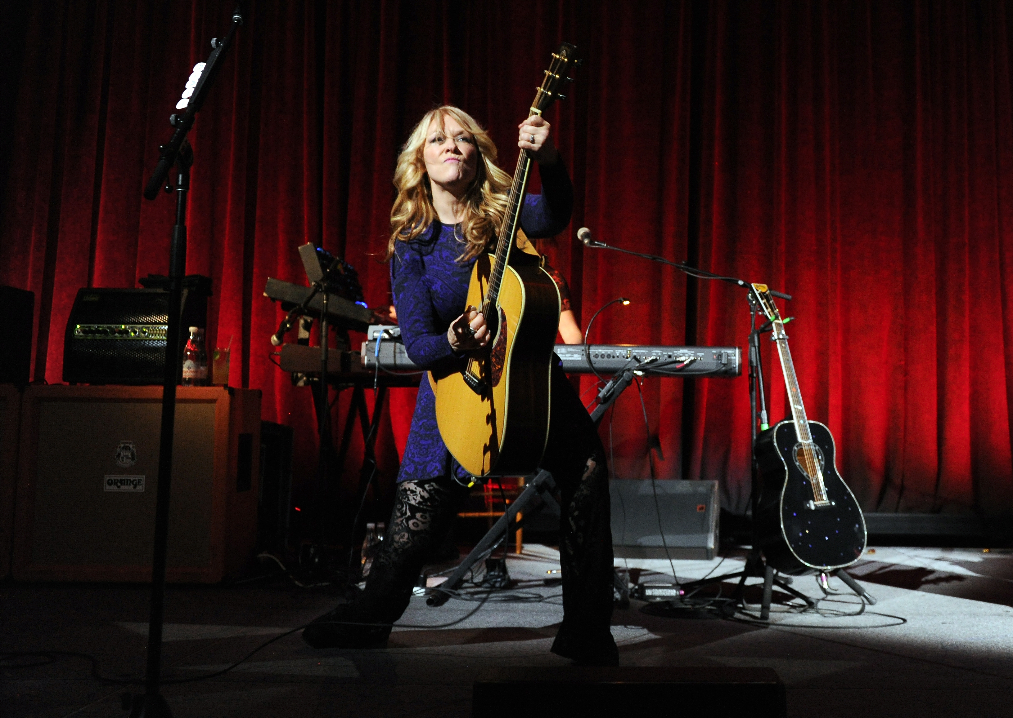 Elton John AIDS Foundation's 12th Annual An Enduring Vision Benefit - Show