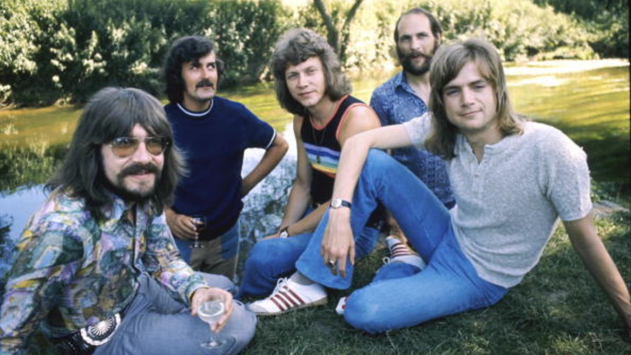 Graeme Edge dies