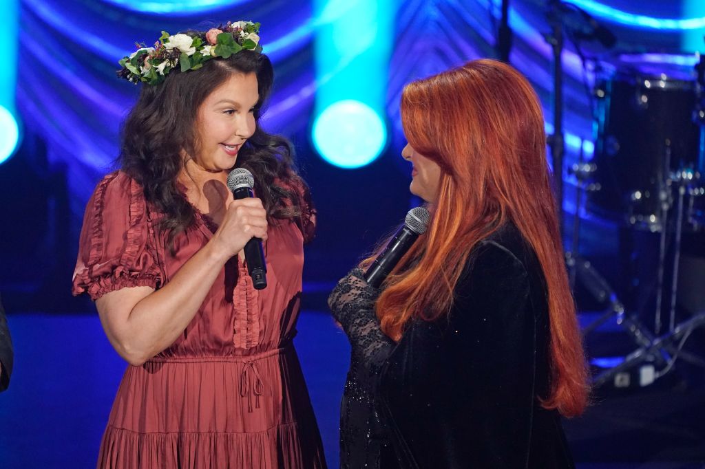 Naomi Judd celebrated in televised memorial service