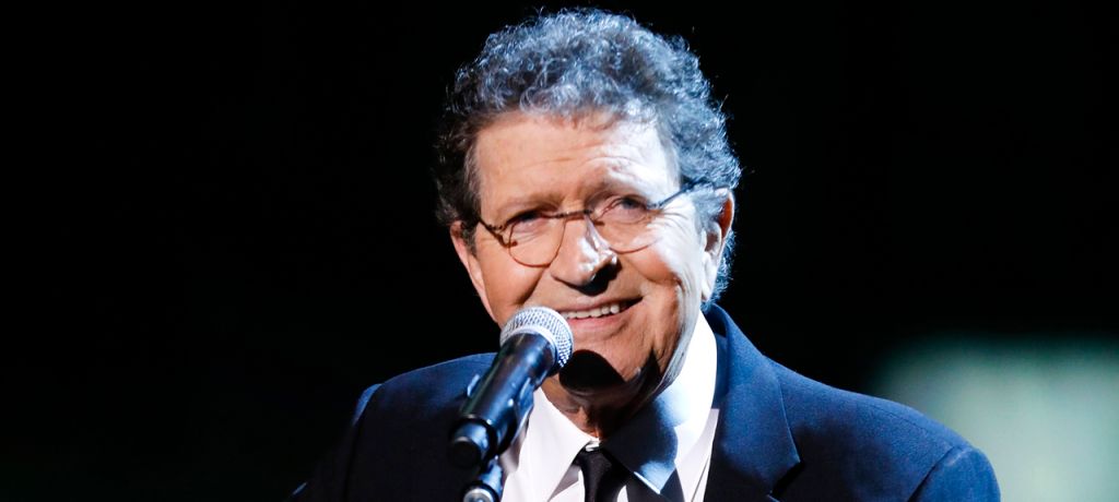 Singer-songwriter Mac Davis, known for writing 'In the Ghetto,' dead at 78