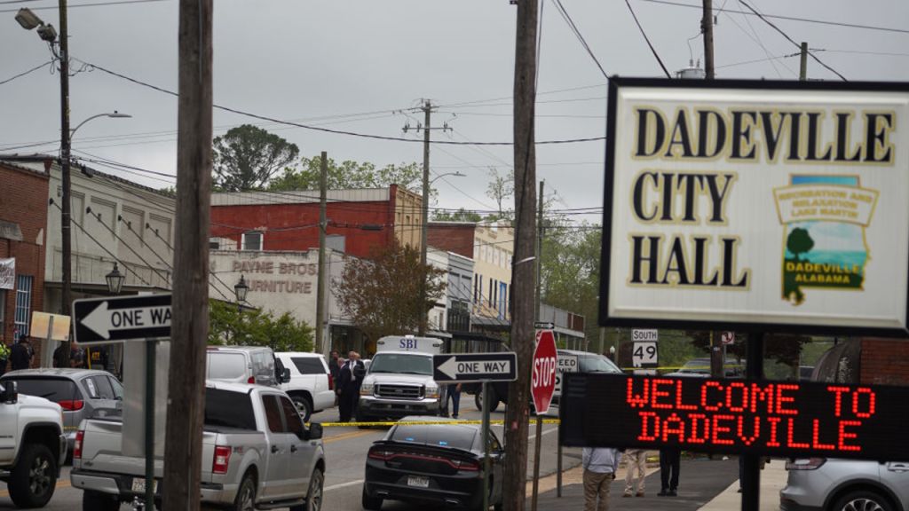 Dadeville: