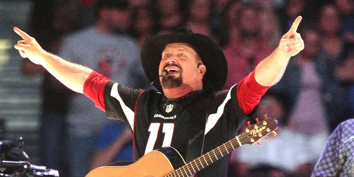 Garth Brooks to livestream acoustic concert on Facebook