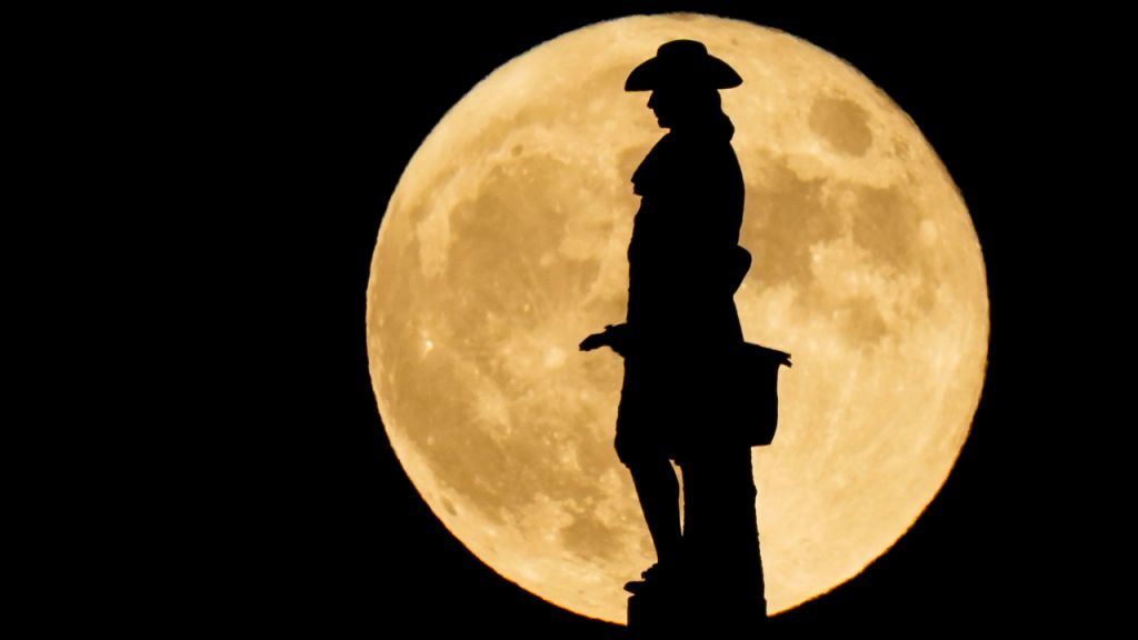 Photos: June 2021 Strawberry Moon brightens the night sky