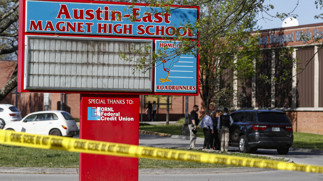 Student dead, Knoxville officer wounded after shooting at Tennessee high school