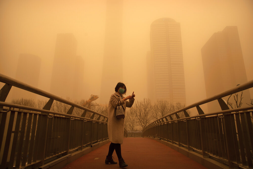 Worst sandstorm in a decade sweeps across China