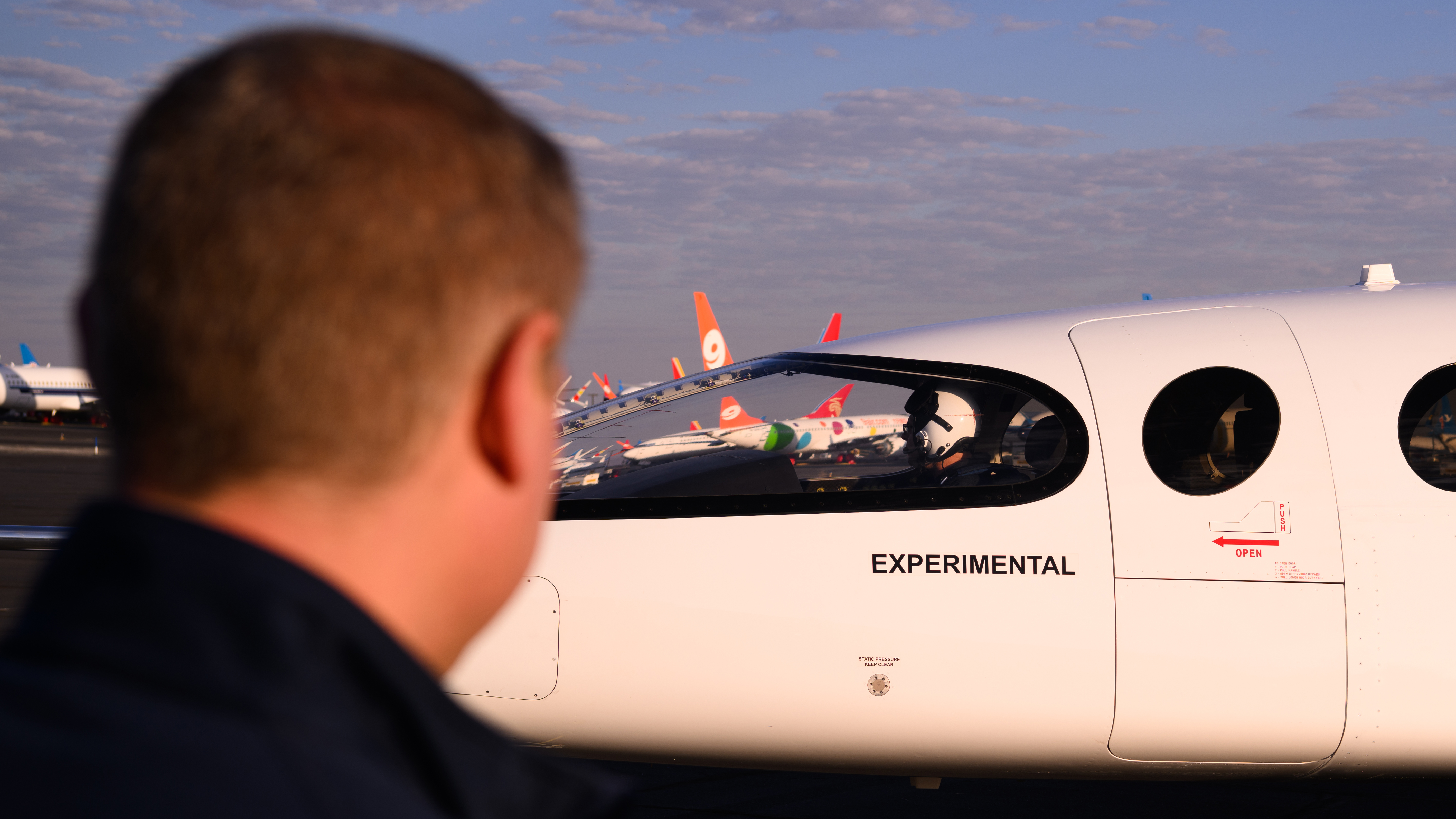 First all-electric commuter airplane takes to the skies