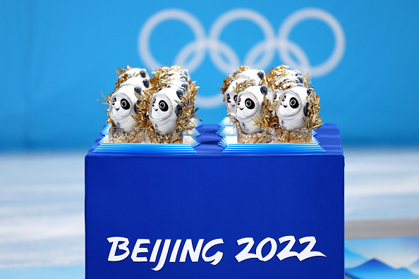 Photos: US figure skaters win Olympic silver in team competition