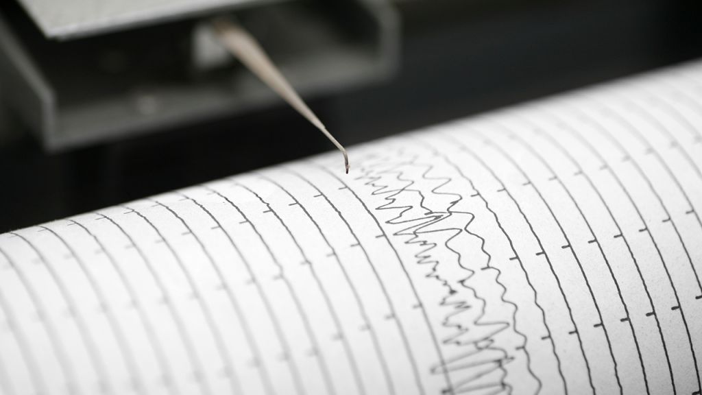 No tsunami warning after magnitude 6 earthquake strikes west of California in Pacific