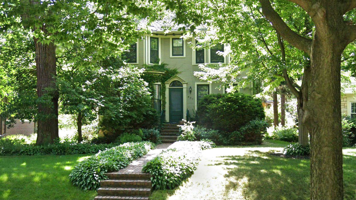 Husband-wife lawyers found dead by ‘suspicious circumstances’ in Chicago-area home, police say