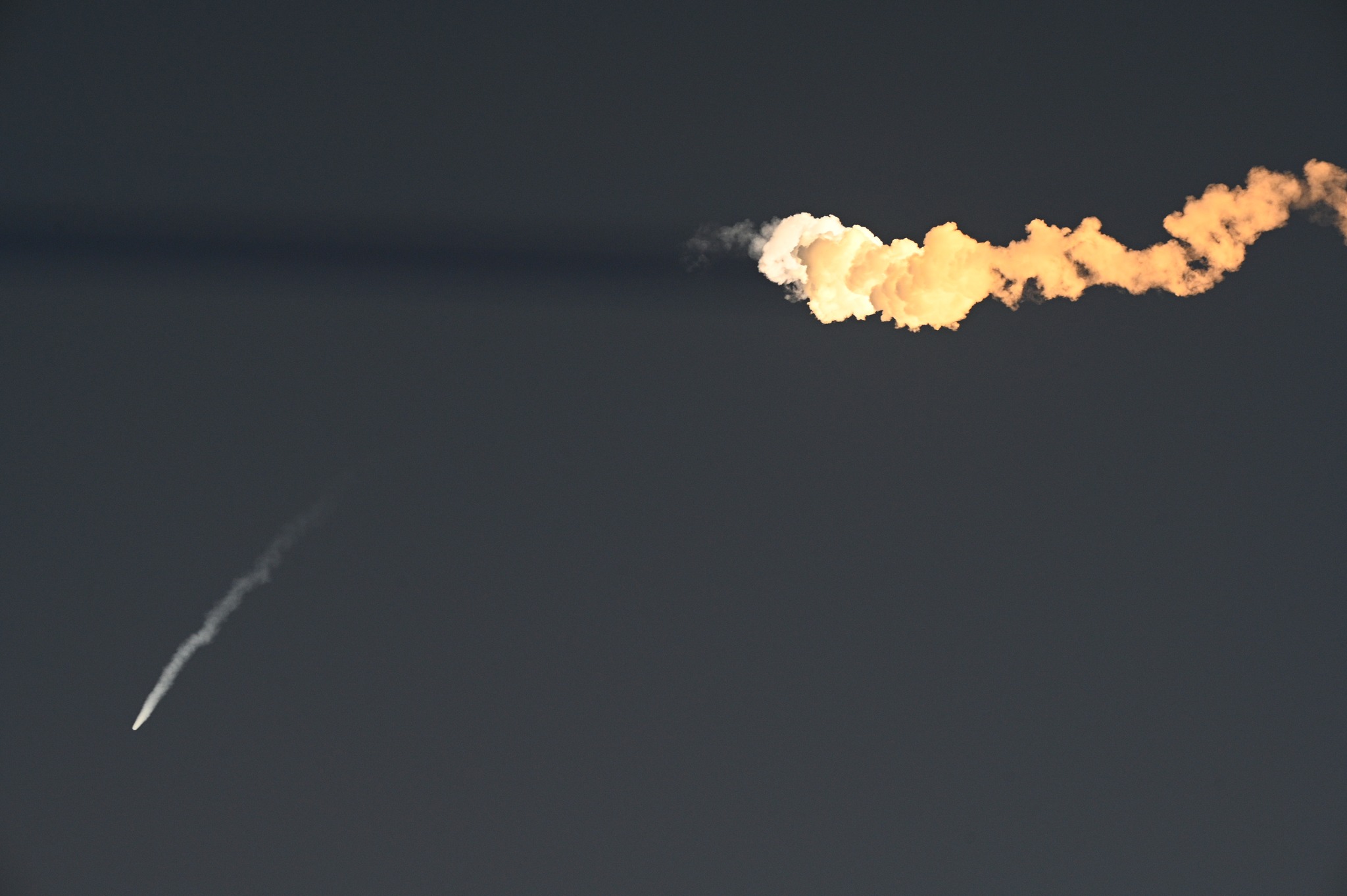 Photos: SpaceX launches 53 Starlink satellites from California base