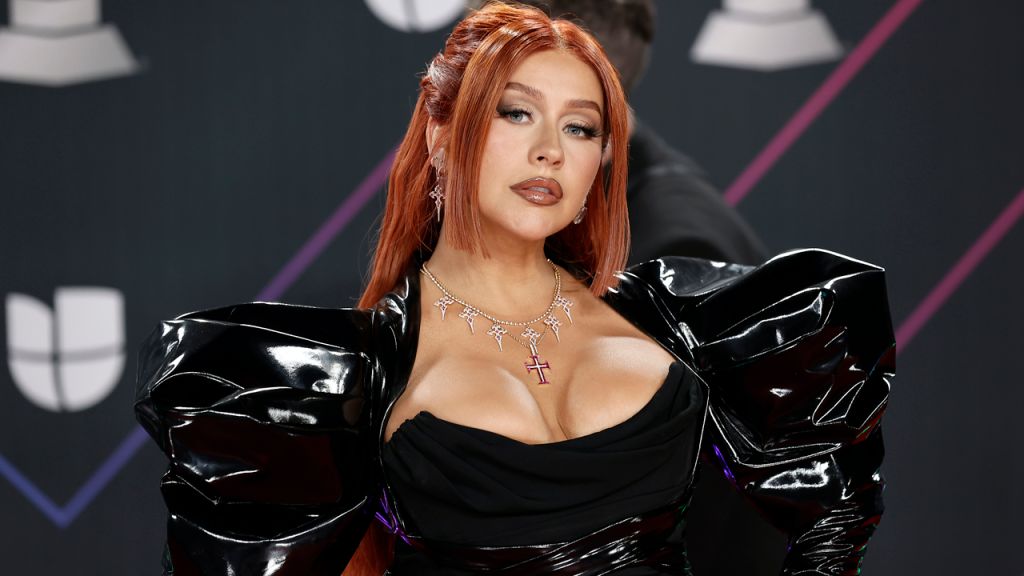 Photos: Latin Grammy Awards 2021 red carpet looks