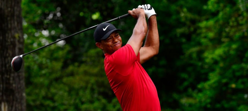 PGA Tour members will wear red and black Sunday to honor Tiger Woods