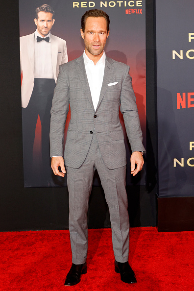 Photos: 'Red Notice' stars walk the red carpet at Los Angeles premiere