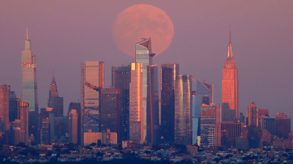 Photos: September 2021 Harvest Moon brightens the night sky