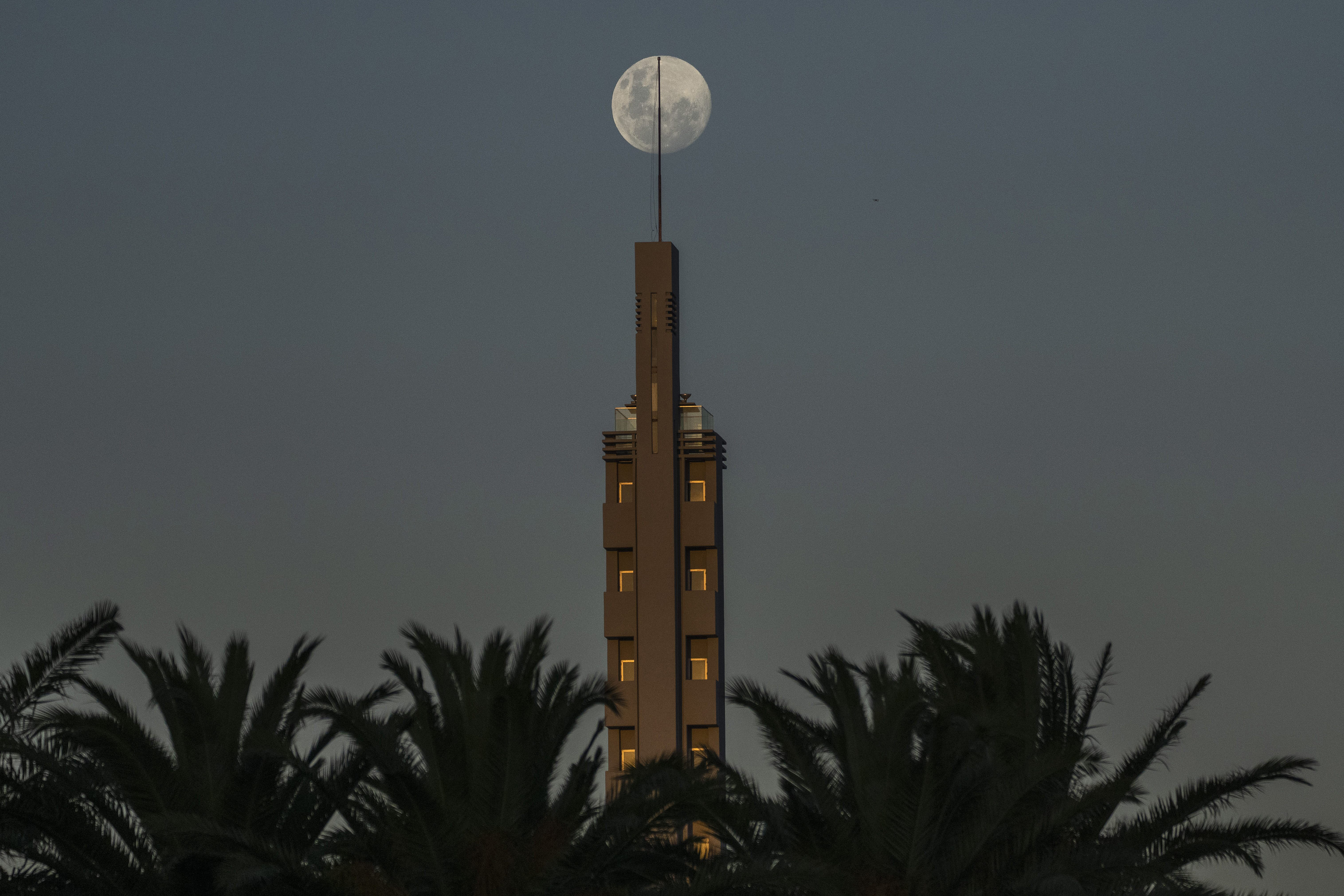 Photos: Cold Moon 2021 brightens the night sky