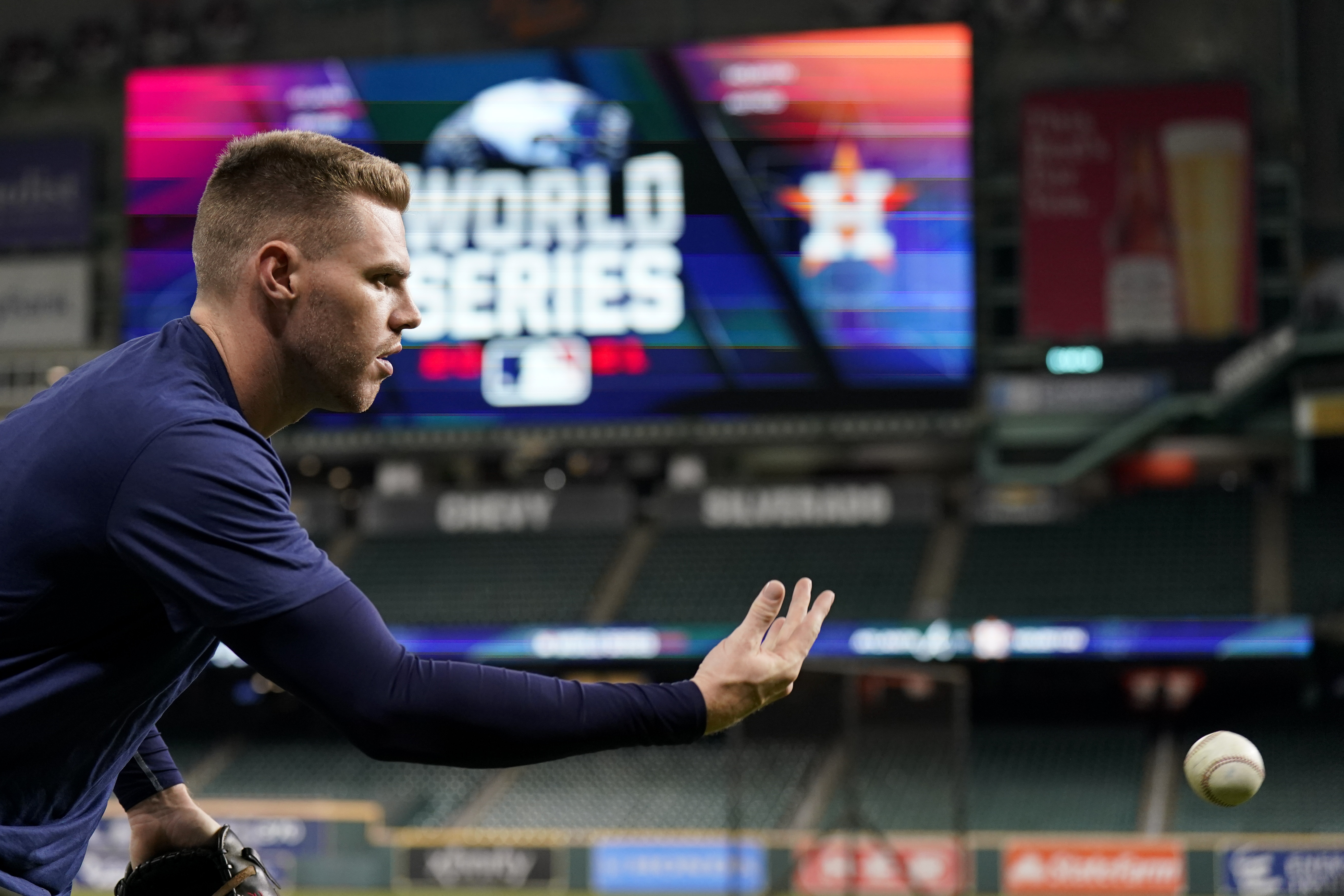Photos: Braves, Astros stars work out ahead of World Series Game 1