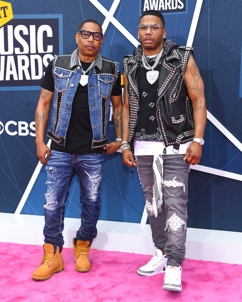 2022 CMT Music Awards red carpet
