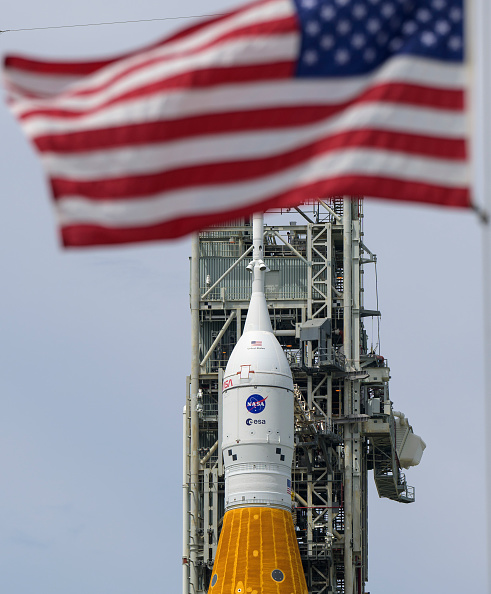 Photos: NASA's Artemis I moon rocket on track for Monday launch