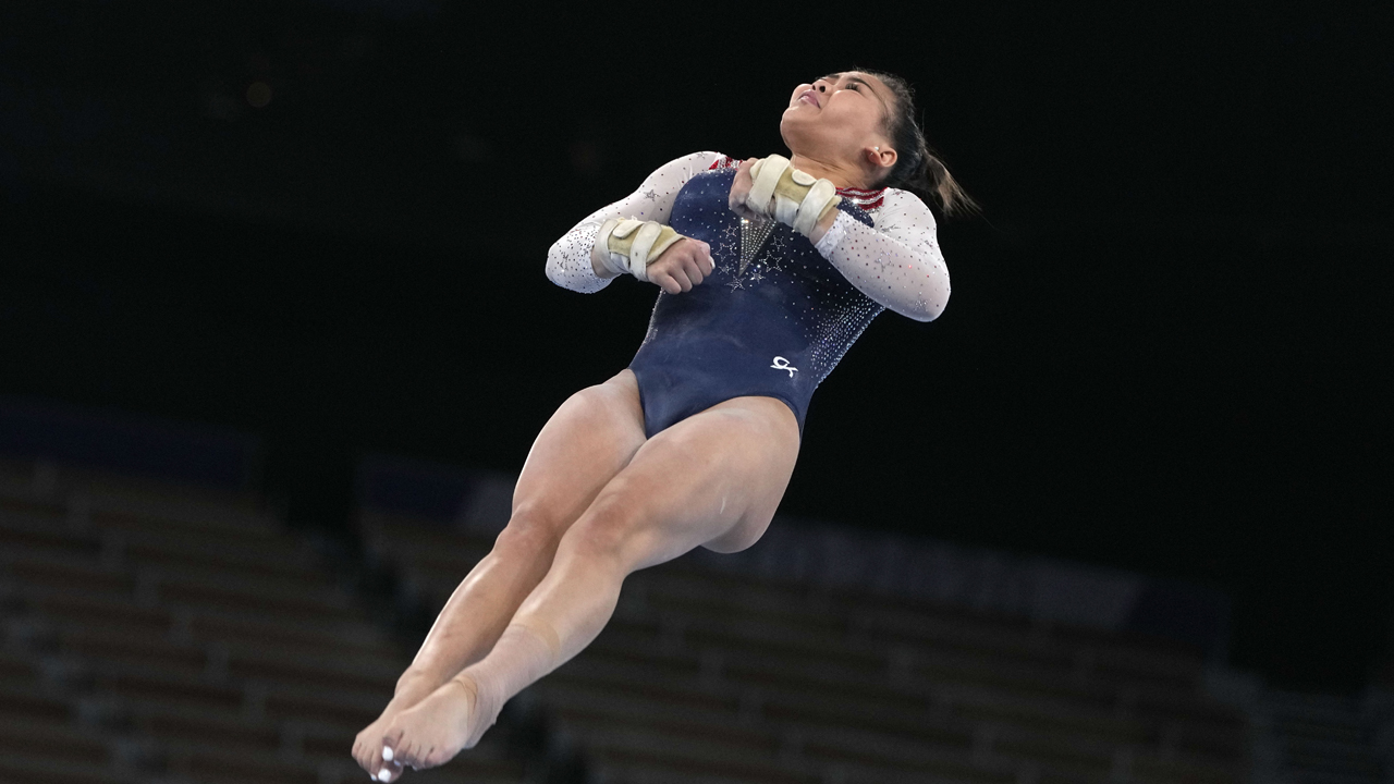 Photos: Sunisa Lee, Jade Carey compete in Olympic gymnastics all-around