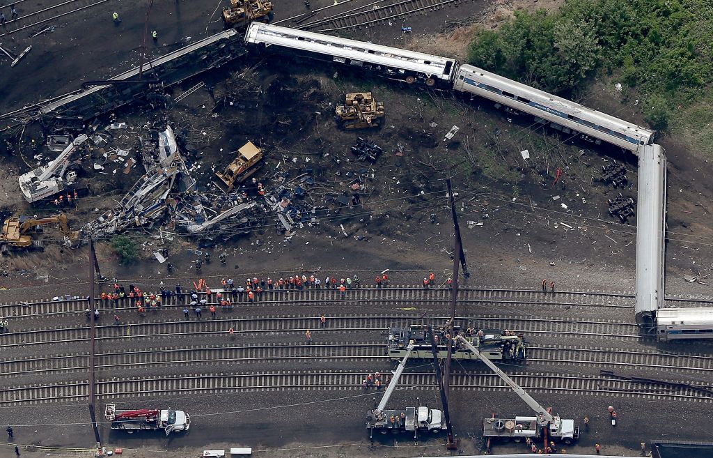2015 Amtrak train derailment