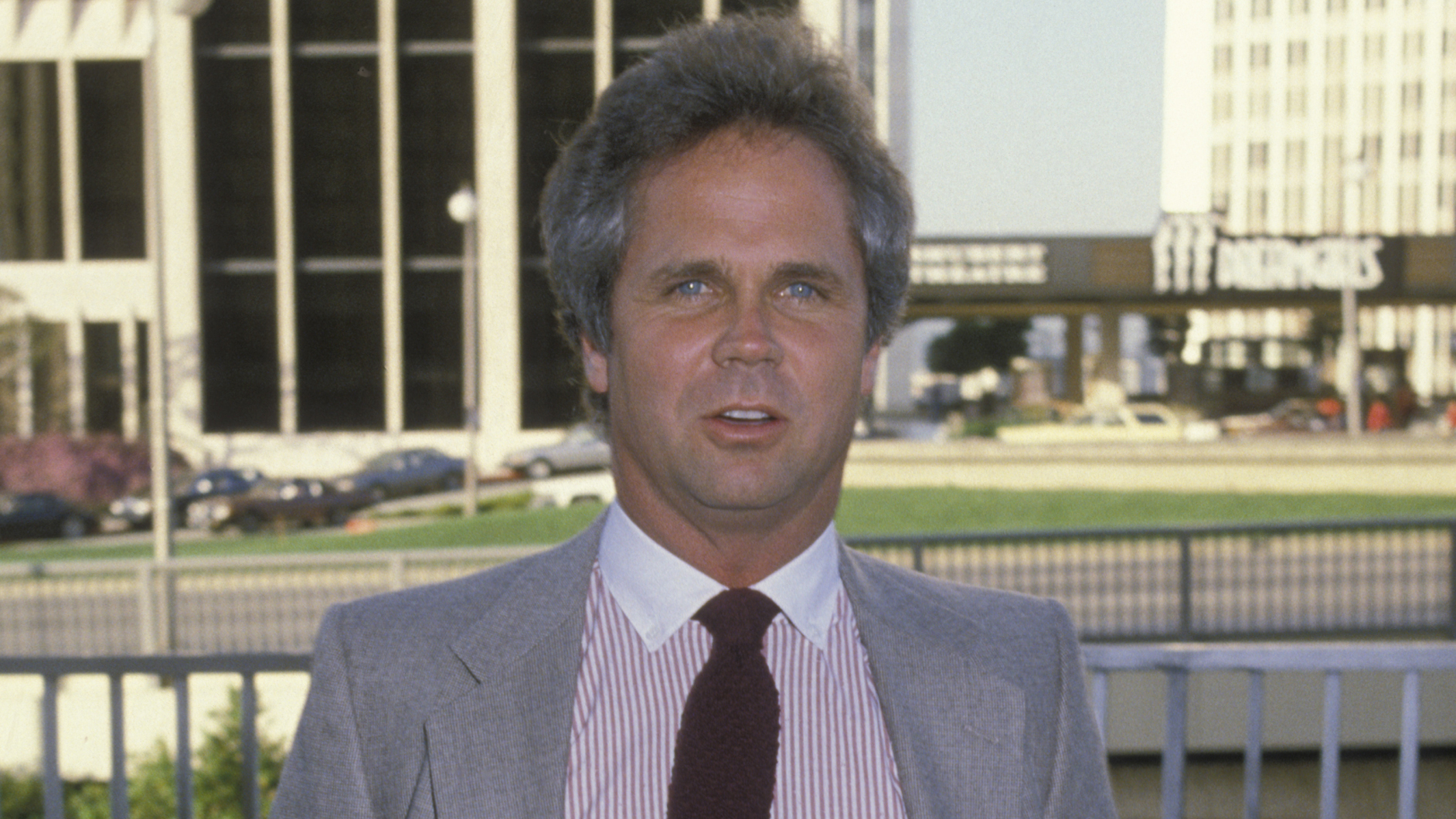 1983