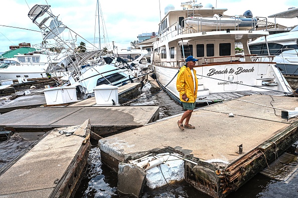 Hurricane Ian batters Florida