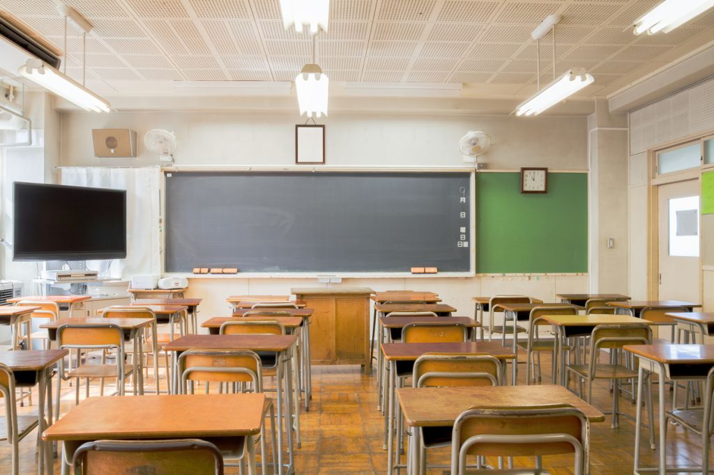 Teacher infects students with COVID-19