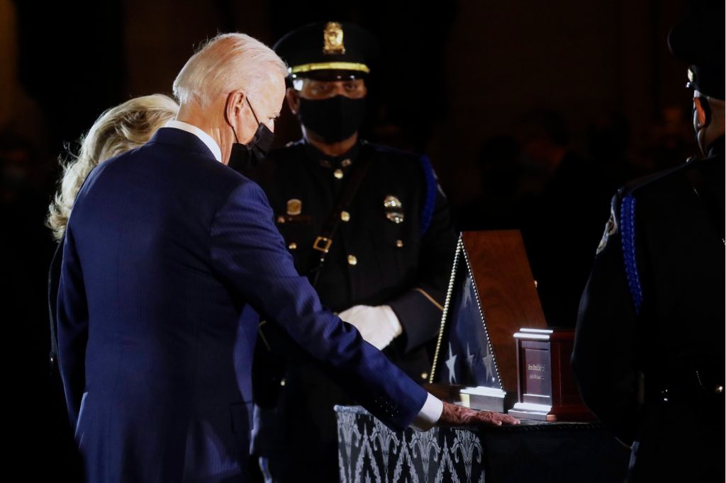 Biden, congressional leaders pay respects to Officer Brian Sicknick at US Capitol