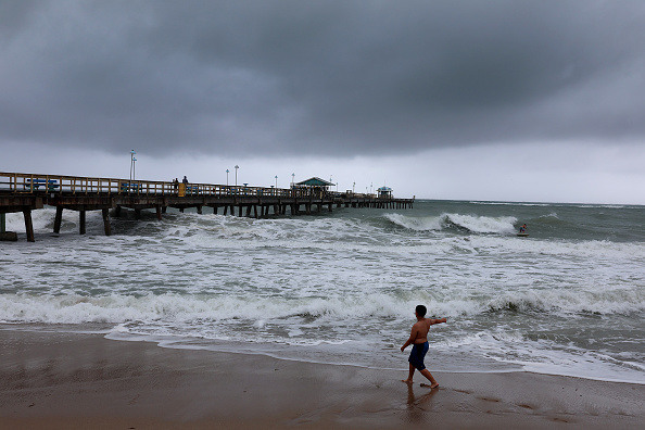 Floridians prep as Tropical Storm Nicole nears landfall
