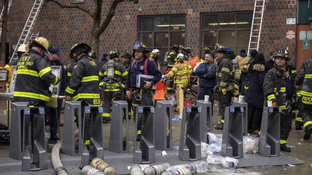 Photos: NYC apartment fire