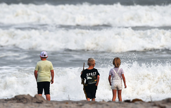 Floridians prep as Tropical Storm Nicole nears landfall