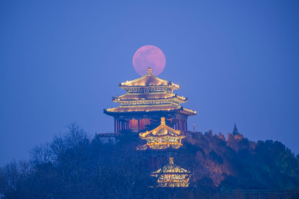 Photos: February 2021 Snow Moon brightens the night sky