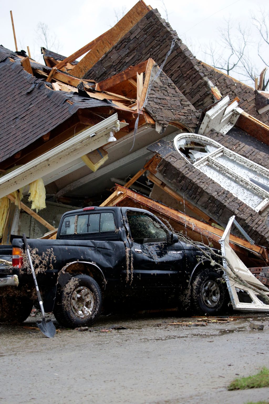 Photos: Deadly tornadoes, storms sweep through Deep South