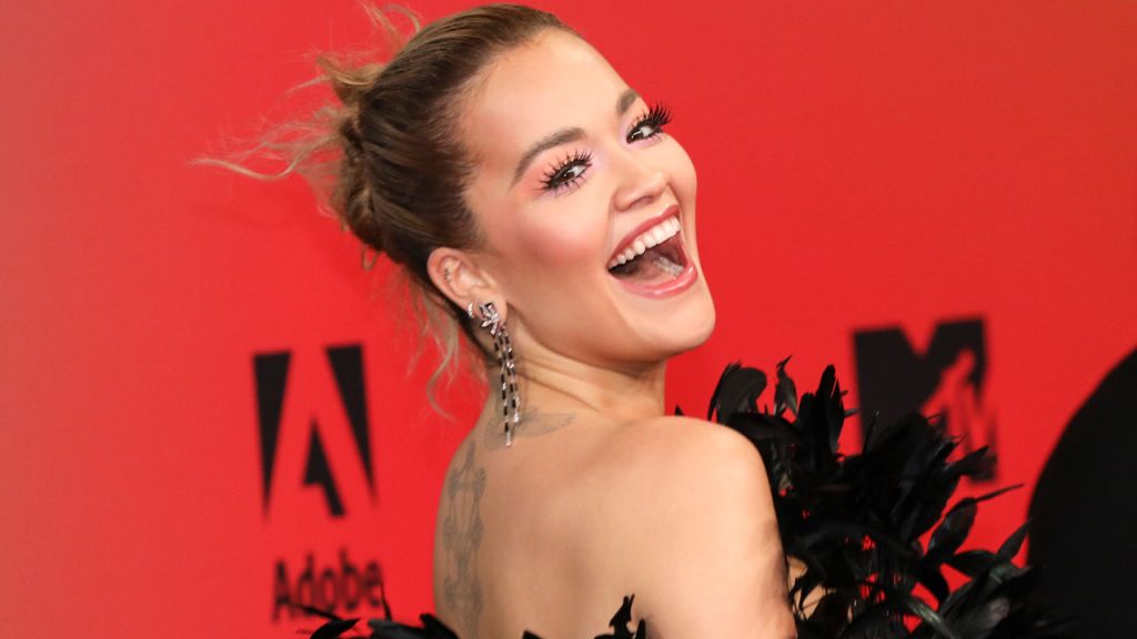 Photos: MTV Europe Music Awards 2021 red carpet