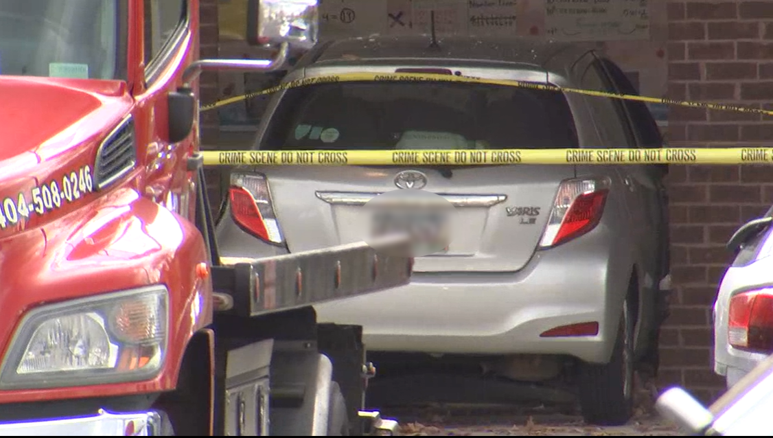 Car crashes into elementary school