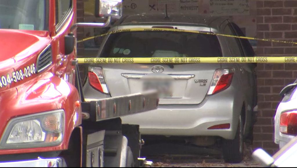 Car crashes into elementary school